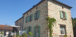 1619 - MAISON DE VILLAGE DE CHARME, EN PIERRES, RENOVATION RECENTE, AVEC JARDIN , AUX ENVIRONS DE FIGEAC (LOT)