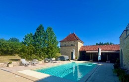 1584 - BELLE PROPRIÉTÉ D'EXCEPTION, AVEC PISCINE SUR PLUS DE 4 HA , MELANGE D'ANCIEN ET DE MODERNE TRES RÉUSSI, BEAUX VOLUMES, AUX ENVIRONS DE FIGEAC SUD, COTÉ AVEYRON