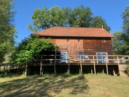 1547 -  MAISON  DE TYPE CANADIENNE, BARDAGE BOIS, CHARPENTE DOUGLAS, CONSTRUCTION 2008, SUR 6814 m2, AU CALME, TRES PROCHE DE FIGEAC (LOT)