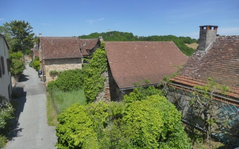 1471 - BATISSE ANCIENNE EN PIERRES, DE VILLAGE, A RENOVER AVEC PROJET D'ARCHITECTE, TRES PROCHE DE FIGEAC (LOT)